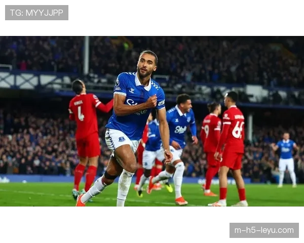 利物浦进攻右路开局受阻 战术变化不足导致破门乏术